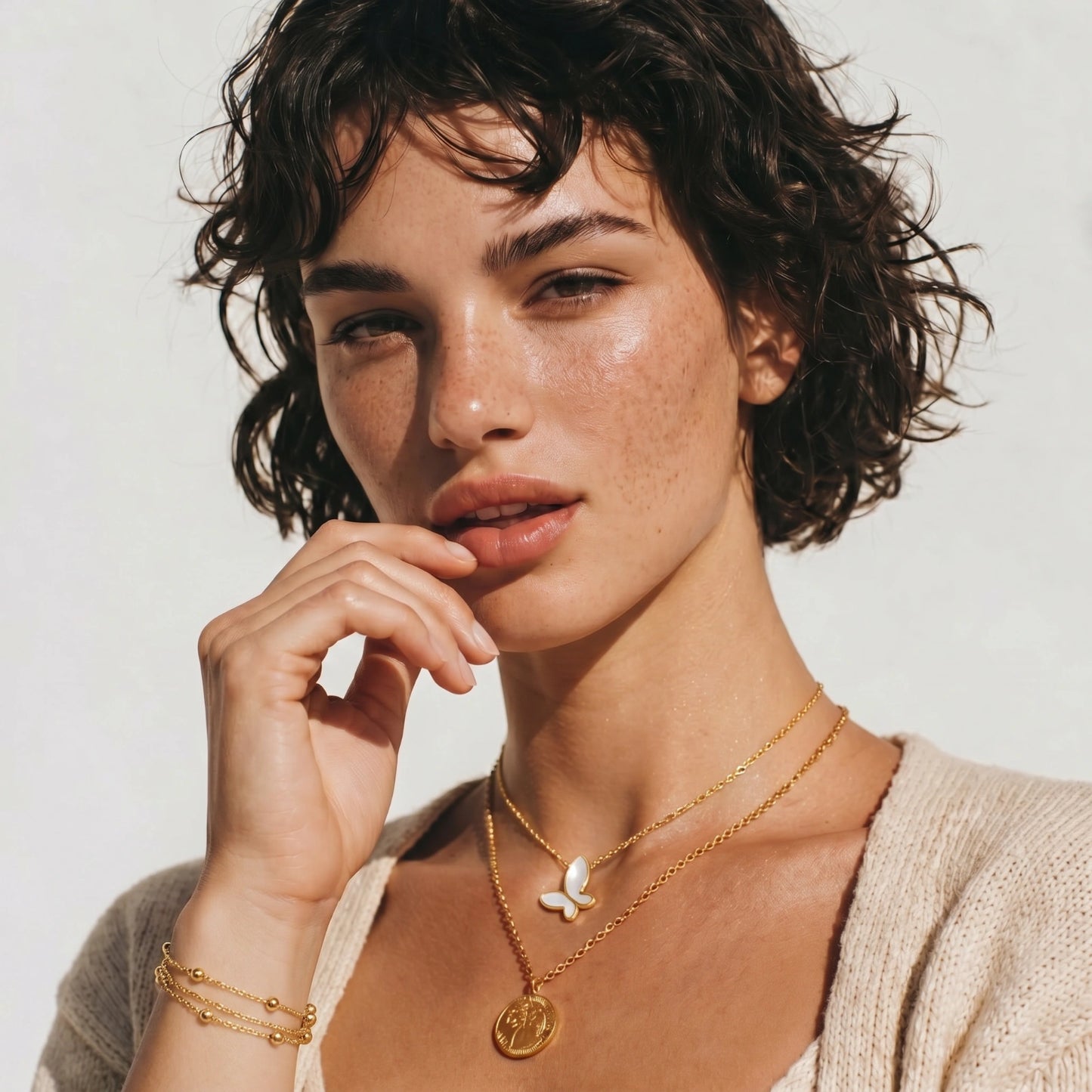 Golden Orbit Bracelet - nuara