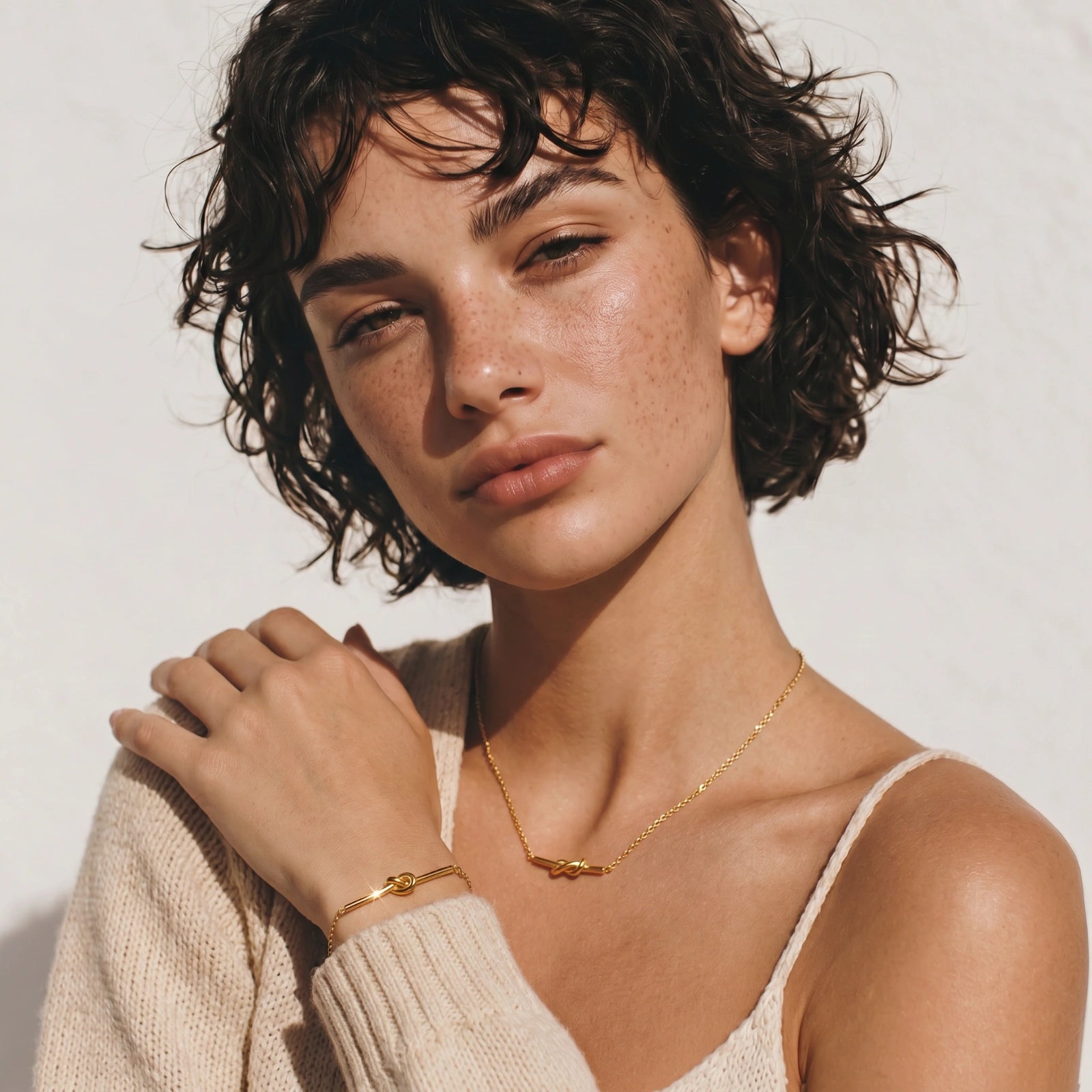 Twisted Knot Bar Bracelet - nuara